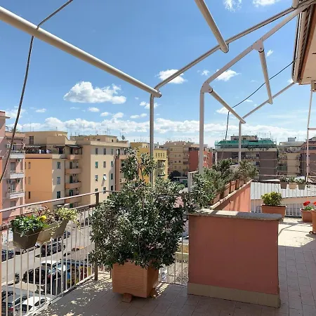 شقة Attico Luminoso Terrazza Centocelle