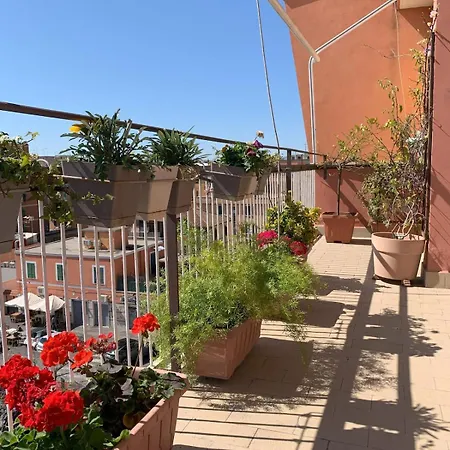 Attico Luminoso A 7 Fermate Dal Colosseo